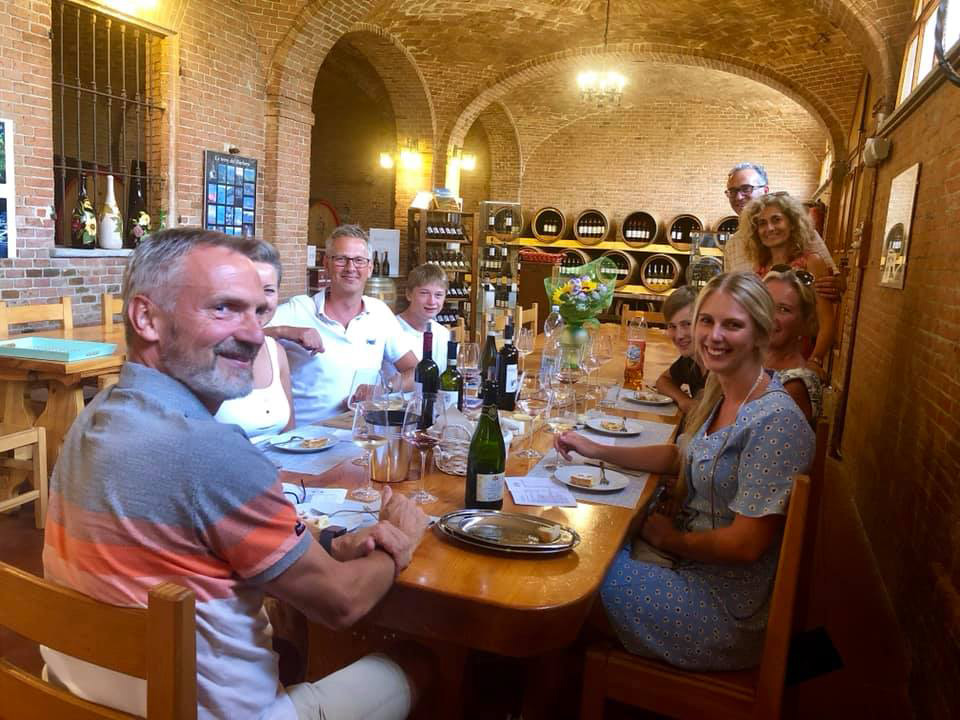 Prenota una visita o una degustazione in cantina nel territorio del Monferrato, dichiarato dall'Unesco Patrimonio dell'Umanità.